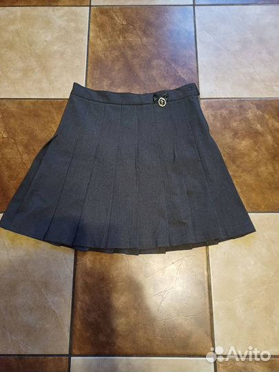 Продается новая школьная юбка