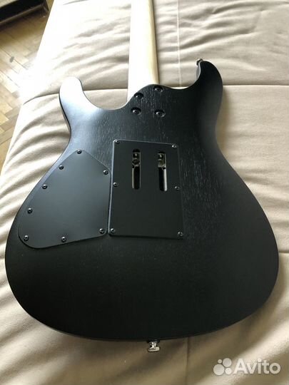 Электрогитара Ibanez S520