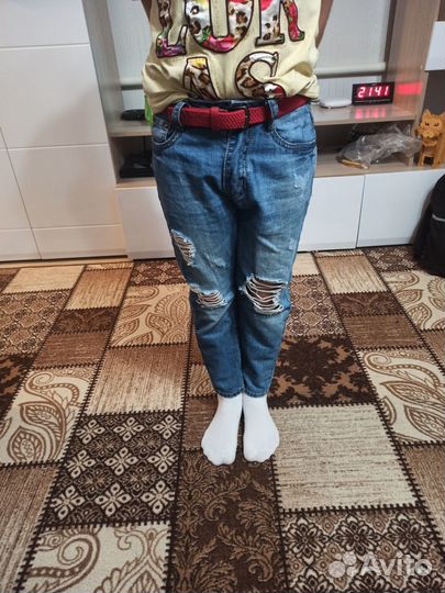 Джинсы