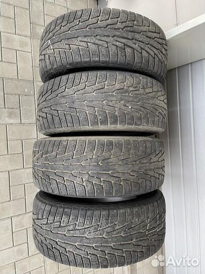 Nokian Tyres Hakkapeliitta R SUV 285/60 R18 116R