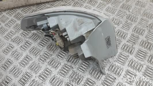 Фонарь задний правый subaru impreza 3 (KMA03MY01)