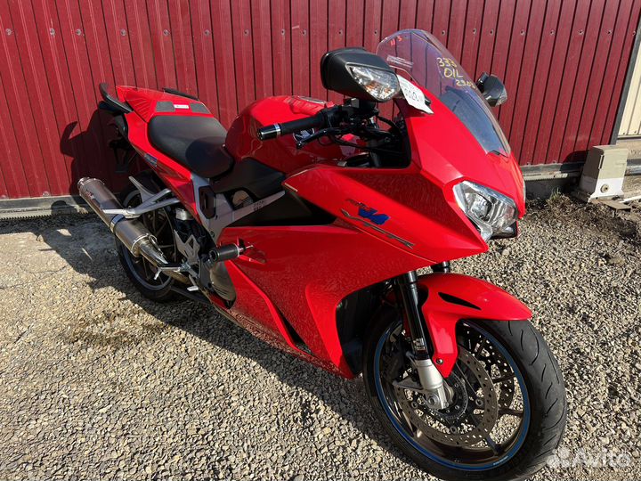 Продам Honda vfr800f 2014