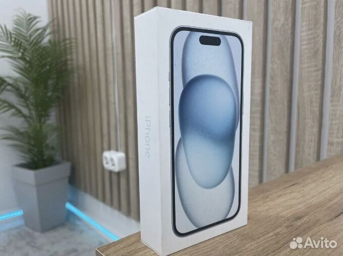 iPhone 15, 256 ГБ