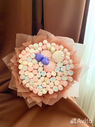 Сладкий букет из зефира и маршмеллоу