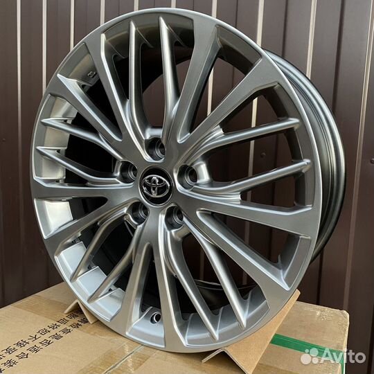 Диски новые 18 дюймов 5/114,3