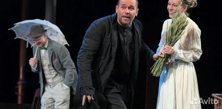 Билеты на спектакль с Максимом Авереным