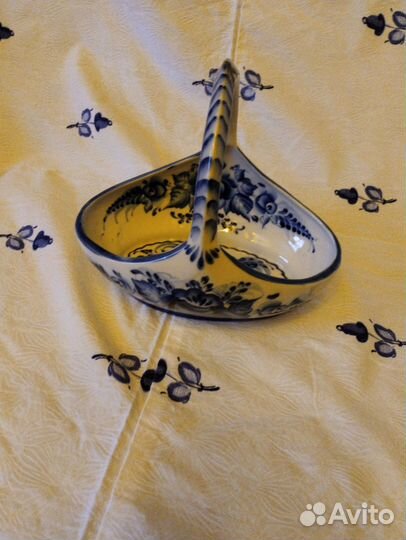 Пасхальница гжель и другие предметы