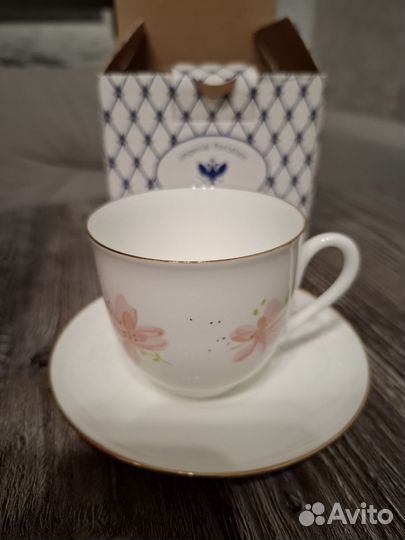 Фарфоровая чайная пара