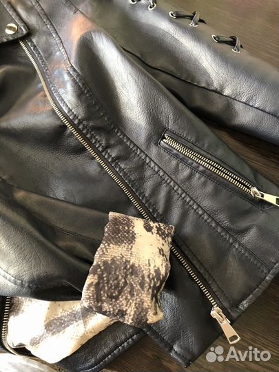 Куртка на девочку