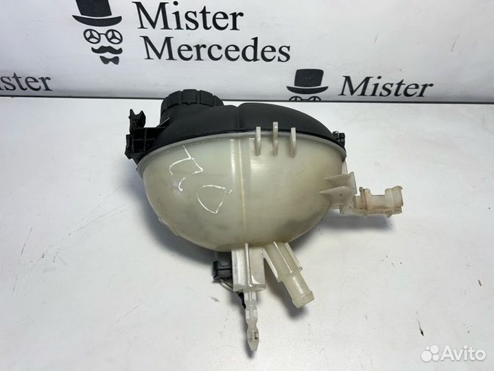 Бачок расширительный Mercedes-Benz E-Class E220