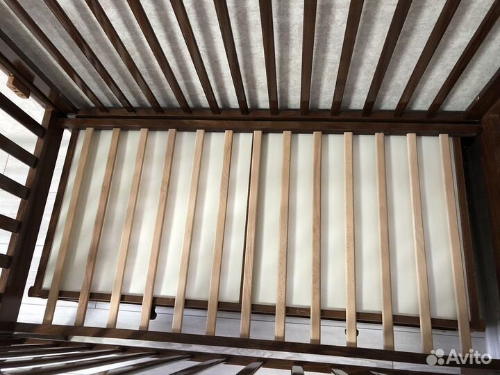 Детская кровать фирмы Гандылян