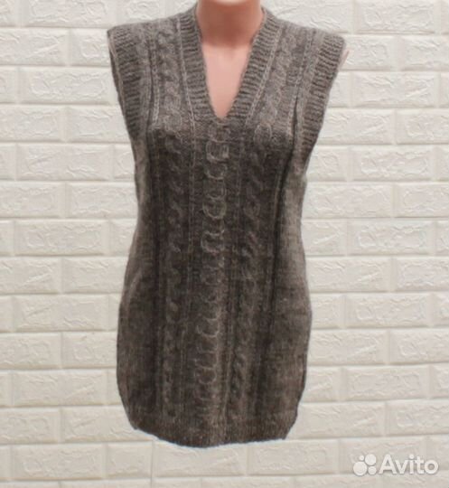 Новый шерстяной жилет