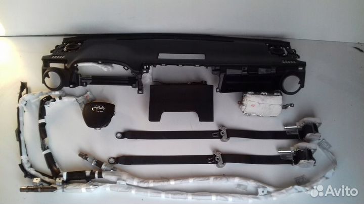 Торпедо Toyota RAV 4 IV подушка безопасности