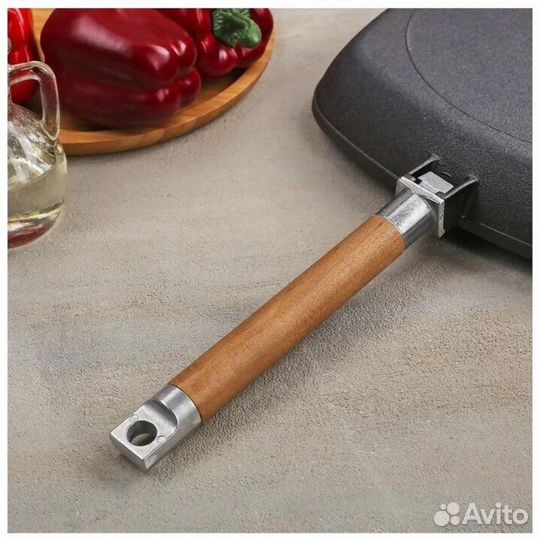 Чугунная сковорода гриль biol