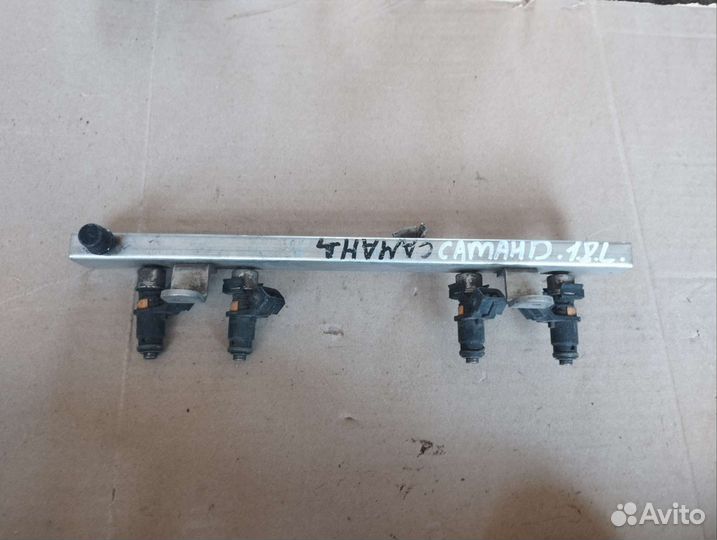 Топливная рампа с форсунками Iran Samand 1.8