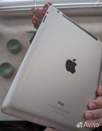 Apple iPad 4 Cellular (с поддержкой сим-карты)