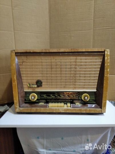 Ламповая радиола Сакта