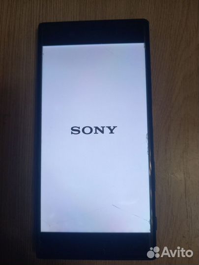 Sony Xperia XZ, 3/32 ГБ