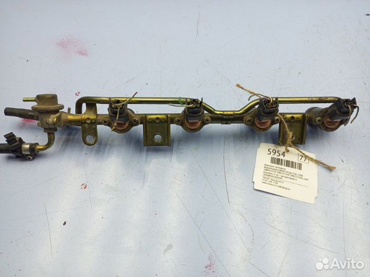 Форсунка топливная Mazda Familia wfny10 GA15DE