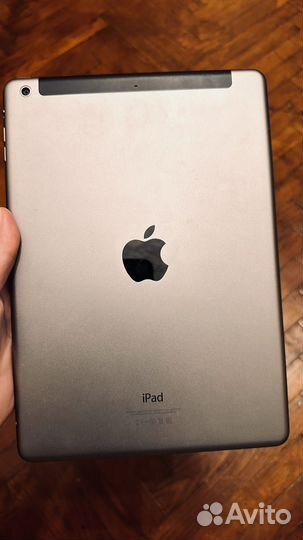 Продам iPad Air