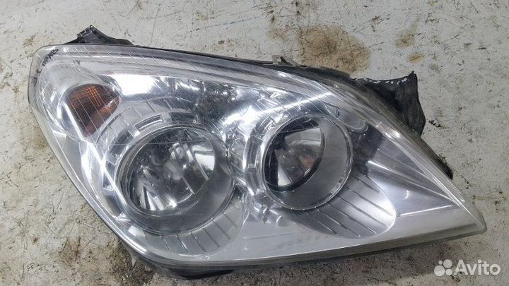 Фара передняя правая Opel Astra H 1.6 Z16XER 2011