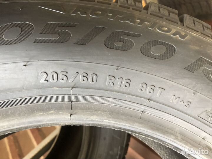 Pirelli Ice Zero FR 205/60 R16 96T
