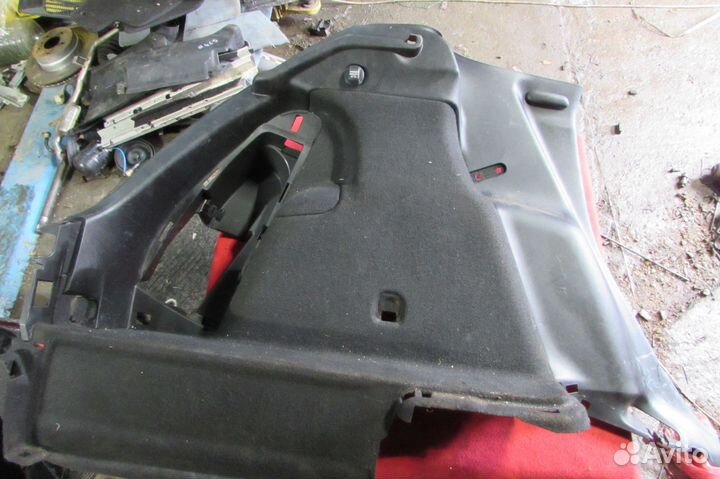 Обшивка багажника левая honda civic 5Д