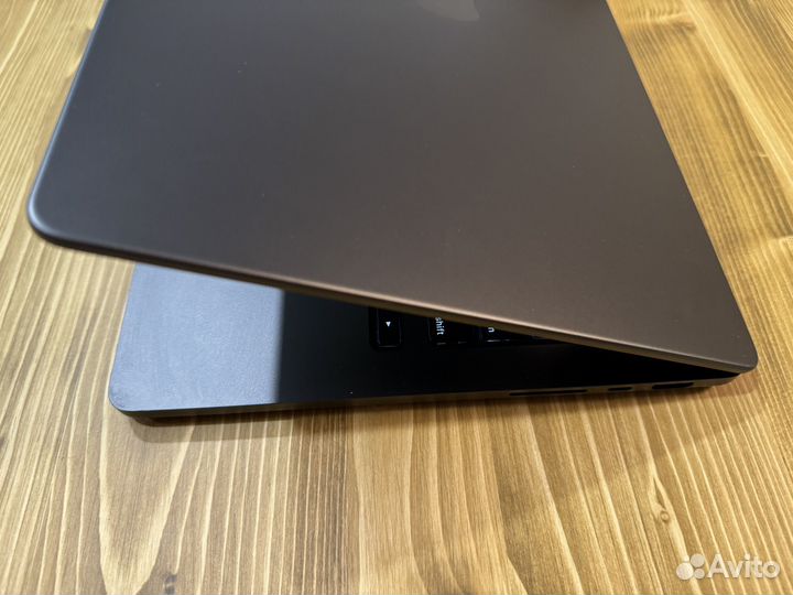 Macbook Pro 14 2023 M3 Max 18GB 512GB Black Идеал