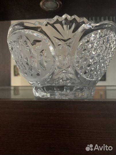 Хрустальная конфетница
