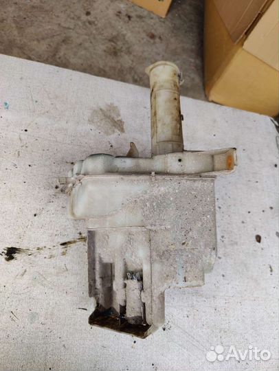 Бачок омывателя mitsubishi lancer 7