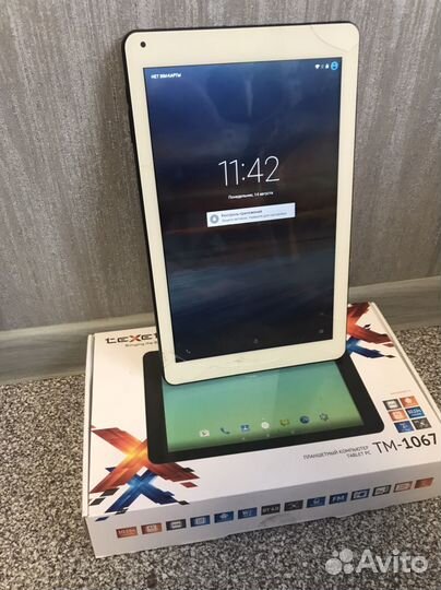 Планшет Texet TM-1067