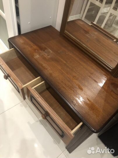 Туалетный столик тумба