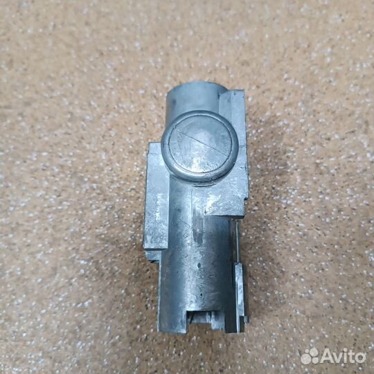 Замок зажигания Субару Легаси 2