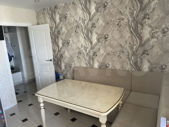 2-к. квартира, 62 м², 10/13 эт.