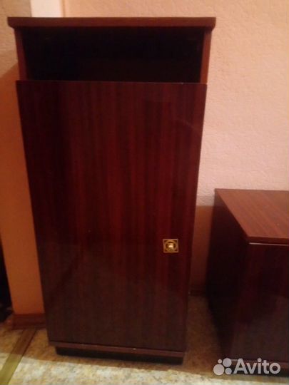 Тумба и шкафчик для прихожей 2шт