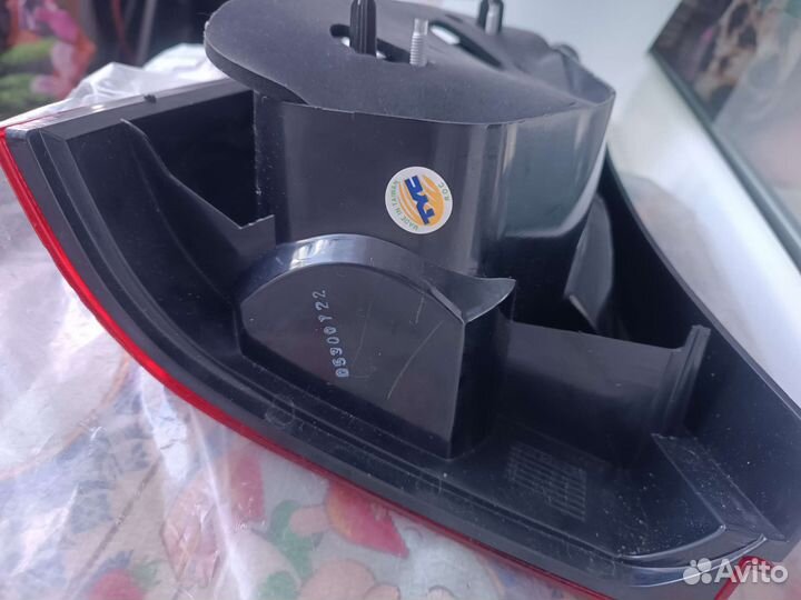 Фонарь задний Рено Логан