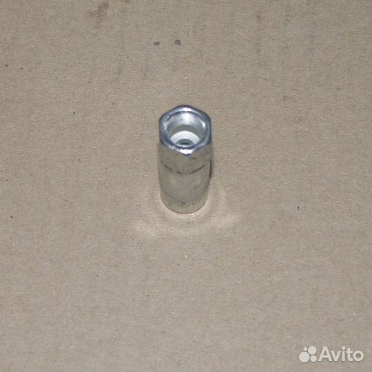 Наконечник шприца плунжерного