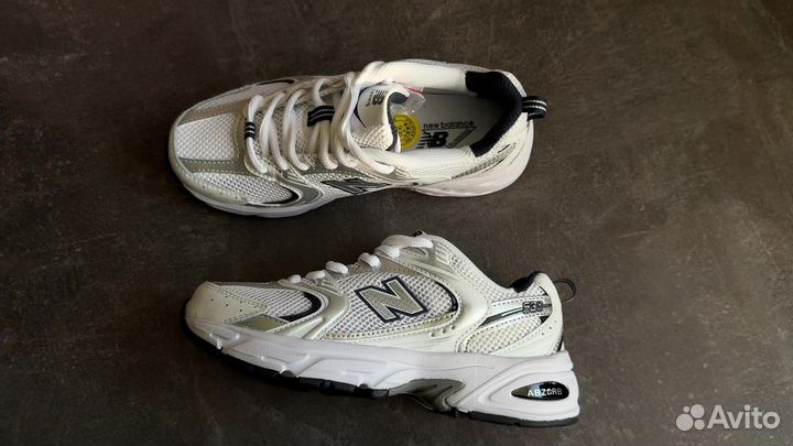 Кроссовки женские New Balance 530