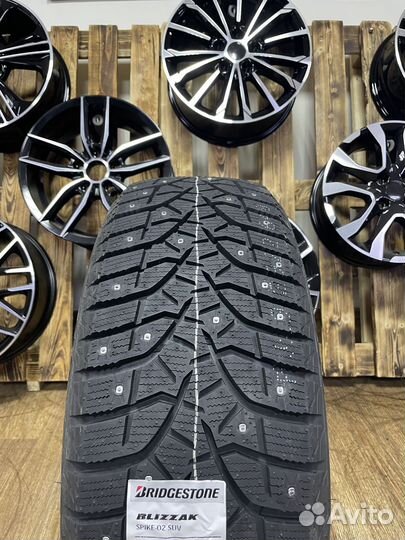 Bridgestone Blizzak Spike-02 235/40 R18 91T