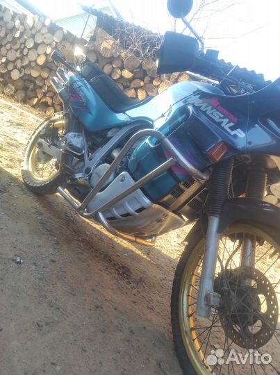 Honda transalp 400