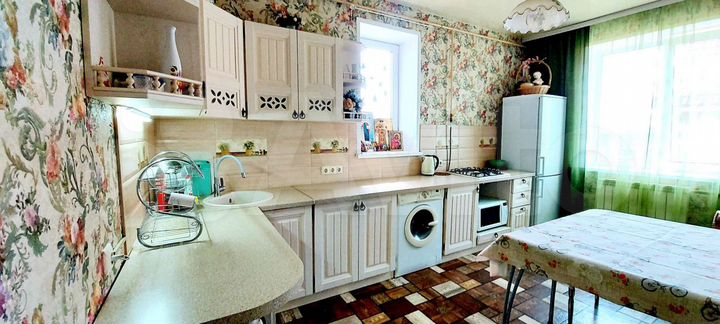 Коттедж 100 м² на участке 10 сот.