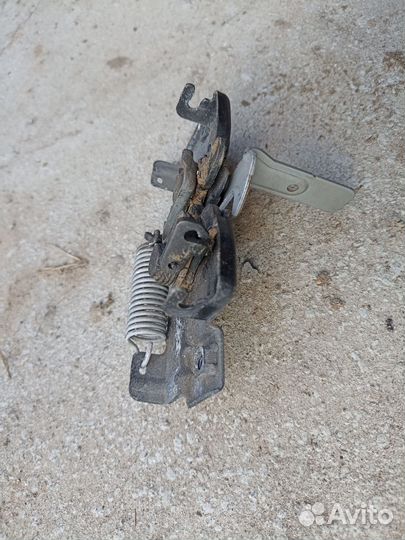 Телевизор, усилитель бампера, замок, мазда 6gh