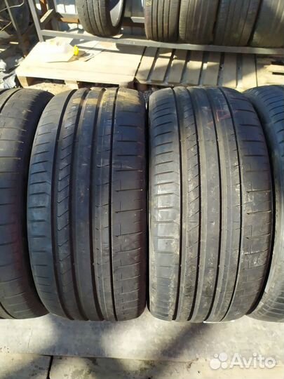 Pirelli P Zero PZ4 255/35 R20 94Y