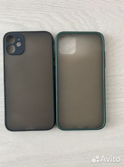 Чехлы на iPhone 11