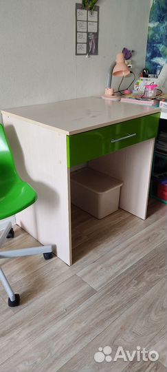 Письменный стол