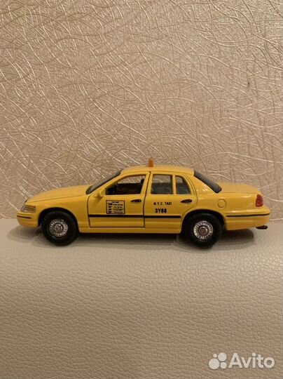 Ford crown, buick, GMC, BMW, dodge 1:43