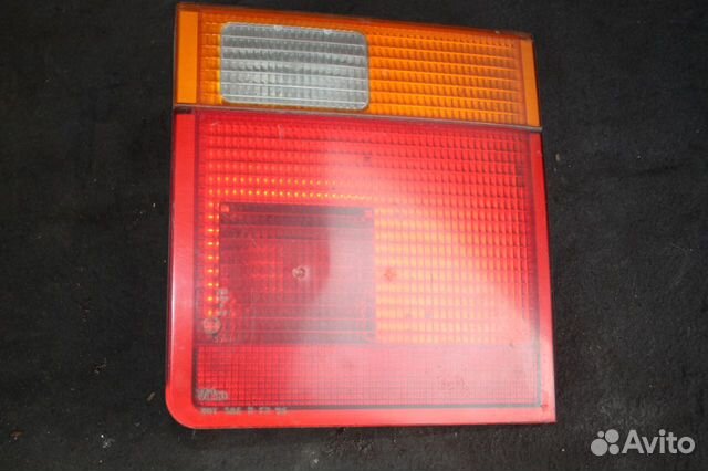 Фонарь задний внутренний правый Land Rover