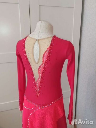 Новое платье 126-132 для фигурного катания