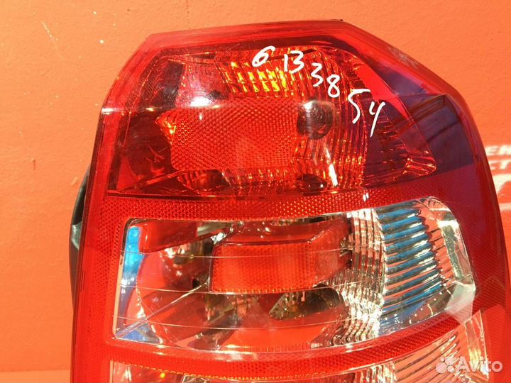 Фонарь задний правый Opel Zafira B минивэн Z16XE1