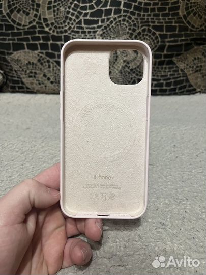 Чехол iPhone 13